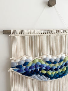 'Classic Foothills' Mountain Tapestry
