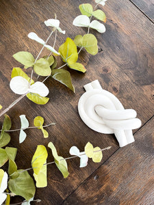 Clay Knot