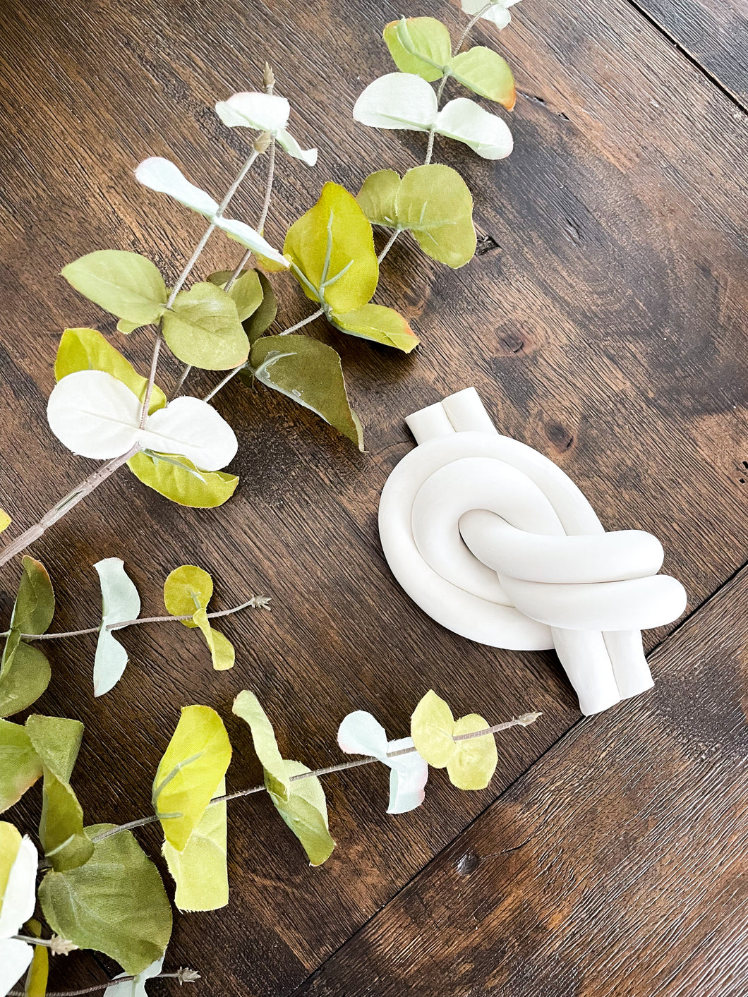 Clay Knot