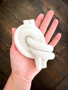 Clay Knot